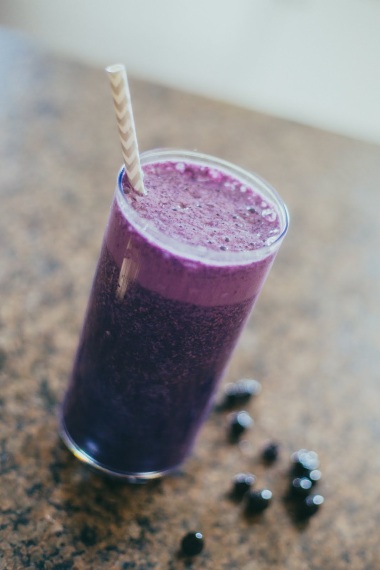 blueberry chia blast pre-workout energy smoothie sitting on kitchen countertop