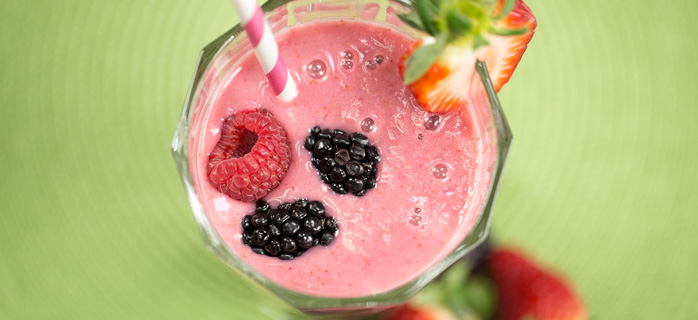 Vegan Berry Smoothie Blender Recipe_almondpulp